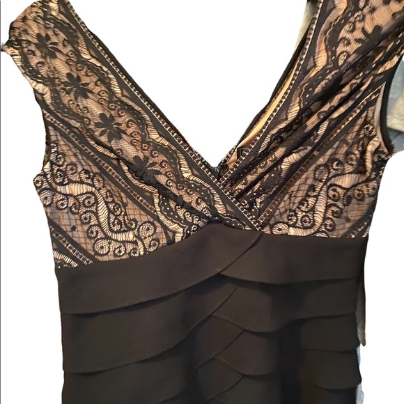 Jessica Howard lace dress black at the bottom size 6P - Picture 1 of 9